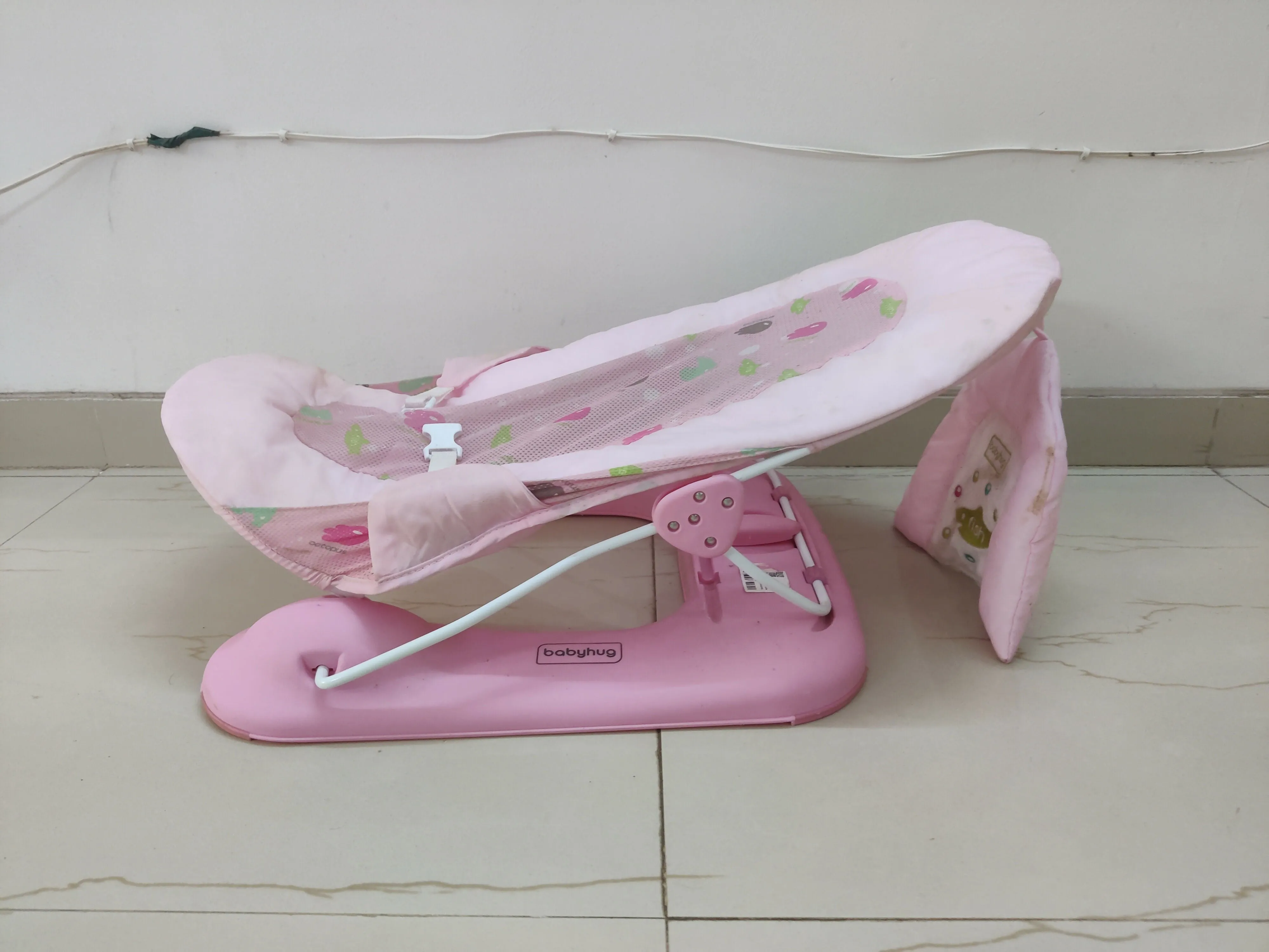 Baby Hug Baby Bather for Newborn, foldable bath chair