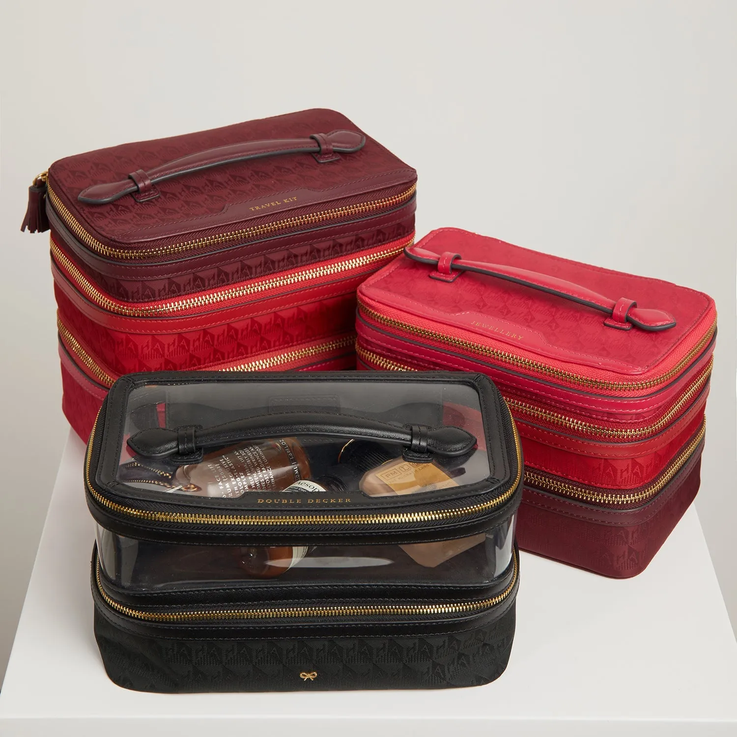 Logo Travel Kit