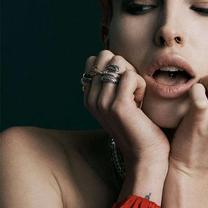 SOLENE. Safety Pin Wrap Ring - Gold