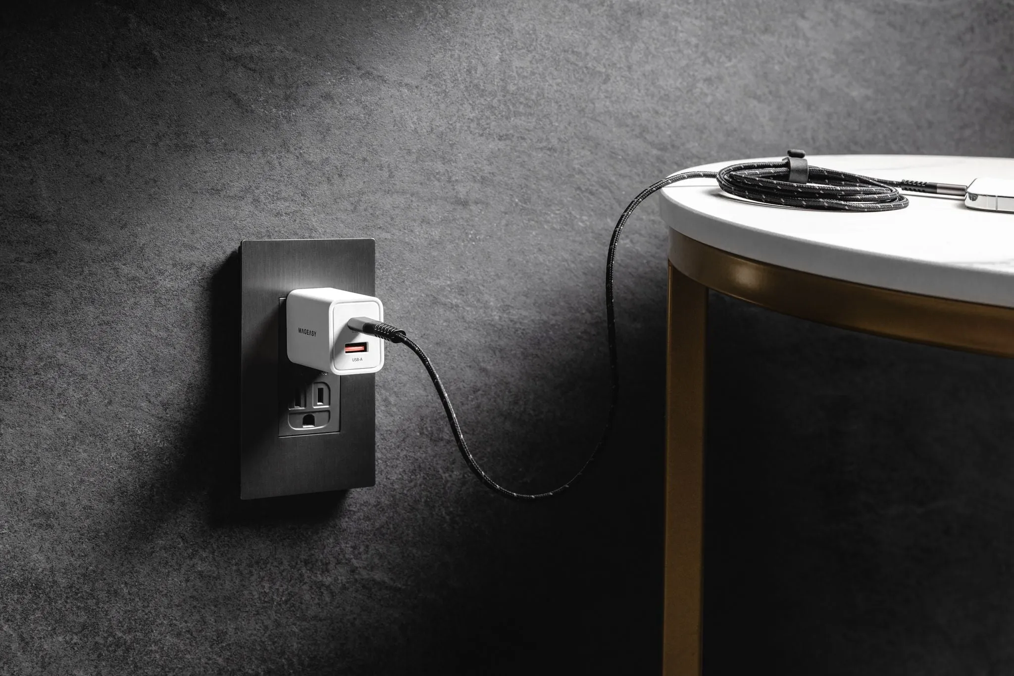 SwitchEasy Force GaN Wall Charger (30W/ 65W)