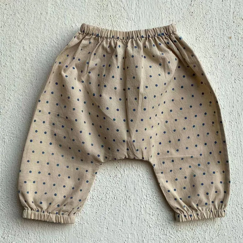 Zoo Jhabla Bag with Indigo Raidana Pants
